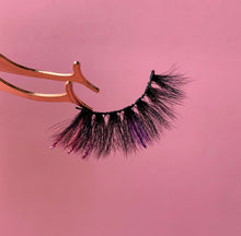 Load image into Gallery viewer, “Suki” glitter lash
