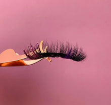 Load image into Gallery viewer, “Suki” glitter lash
